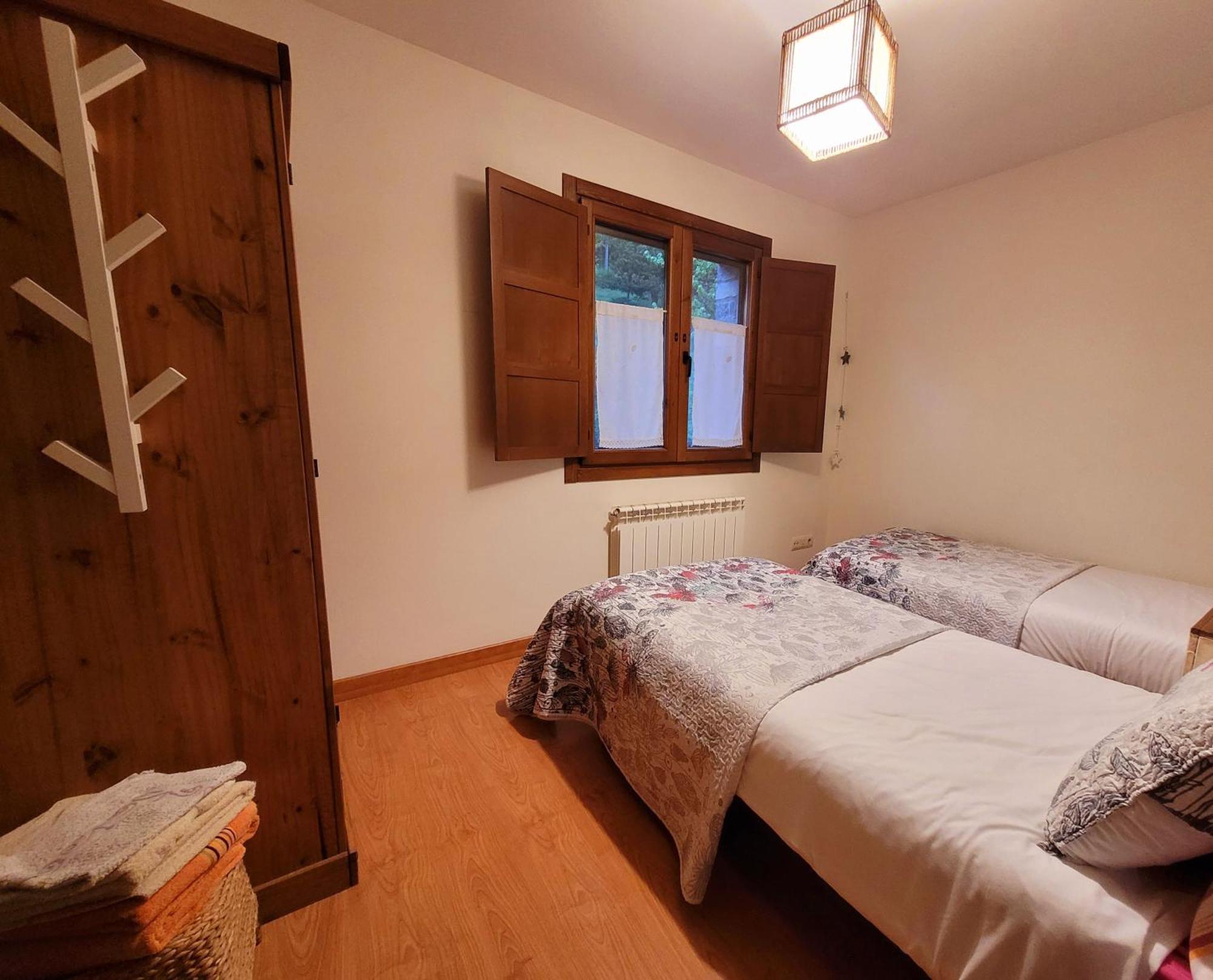 Ikuilu Ochagavia-Selva De Irati Apartment Bagian luar foto
